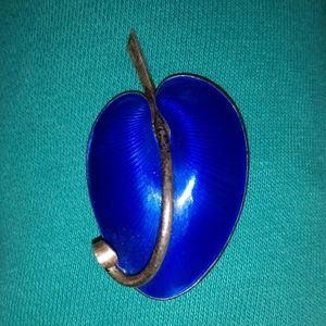 Blue & Silver Brooch ‼️MUST BUNDLE ‼️